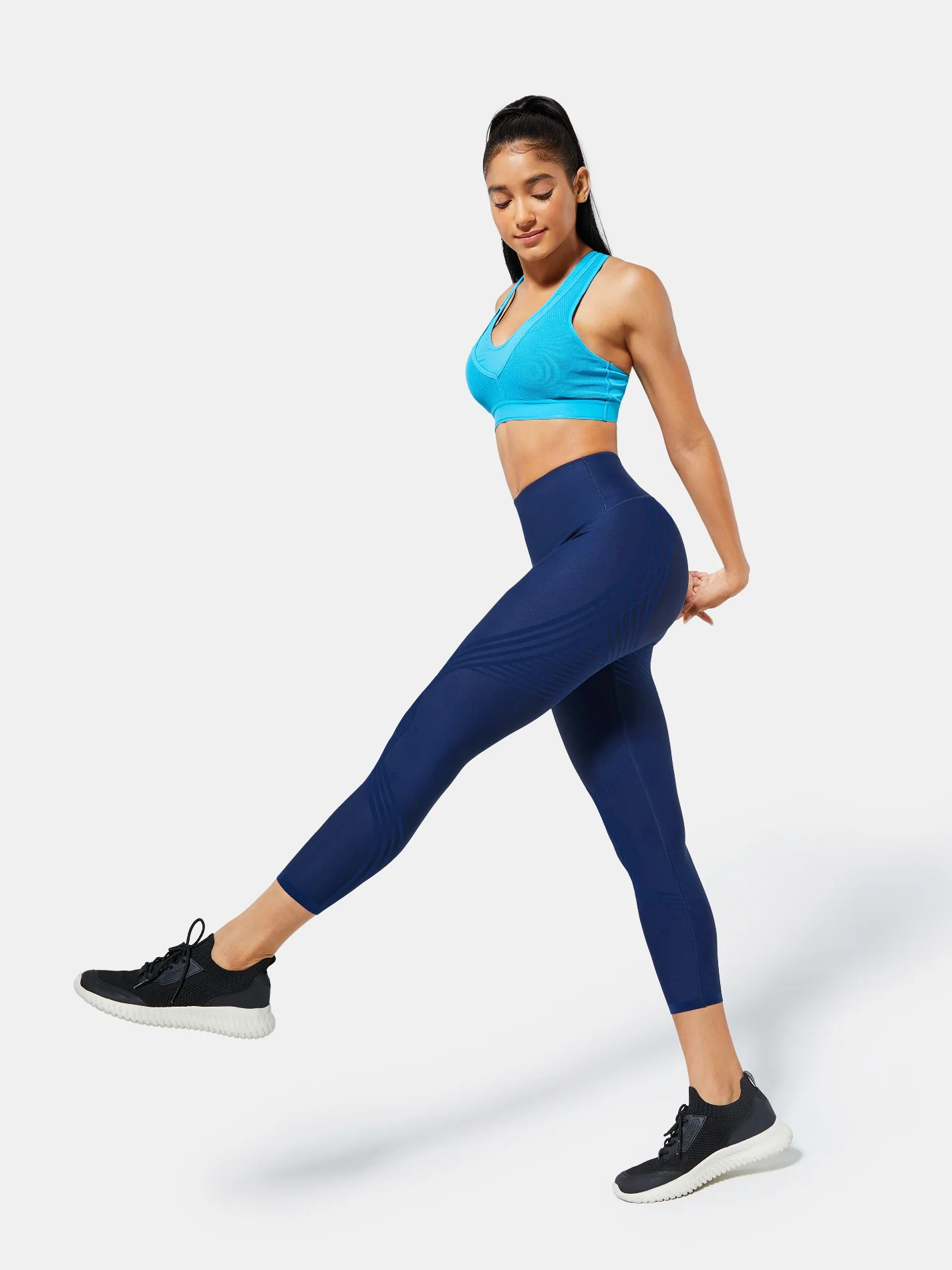 Body Sculpt 7/8 Leggings (Reversible Wear) - Image 36