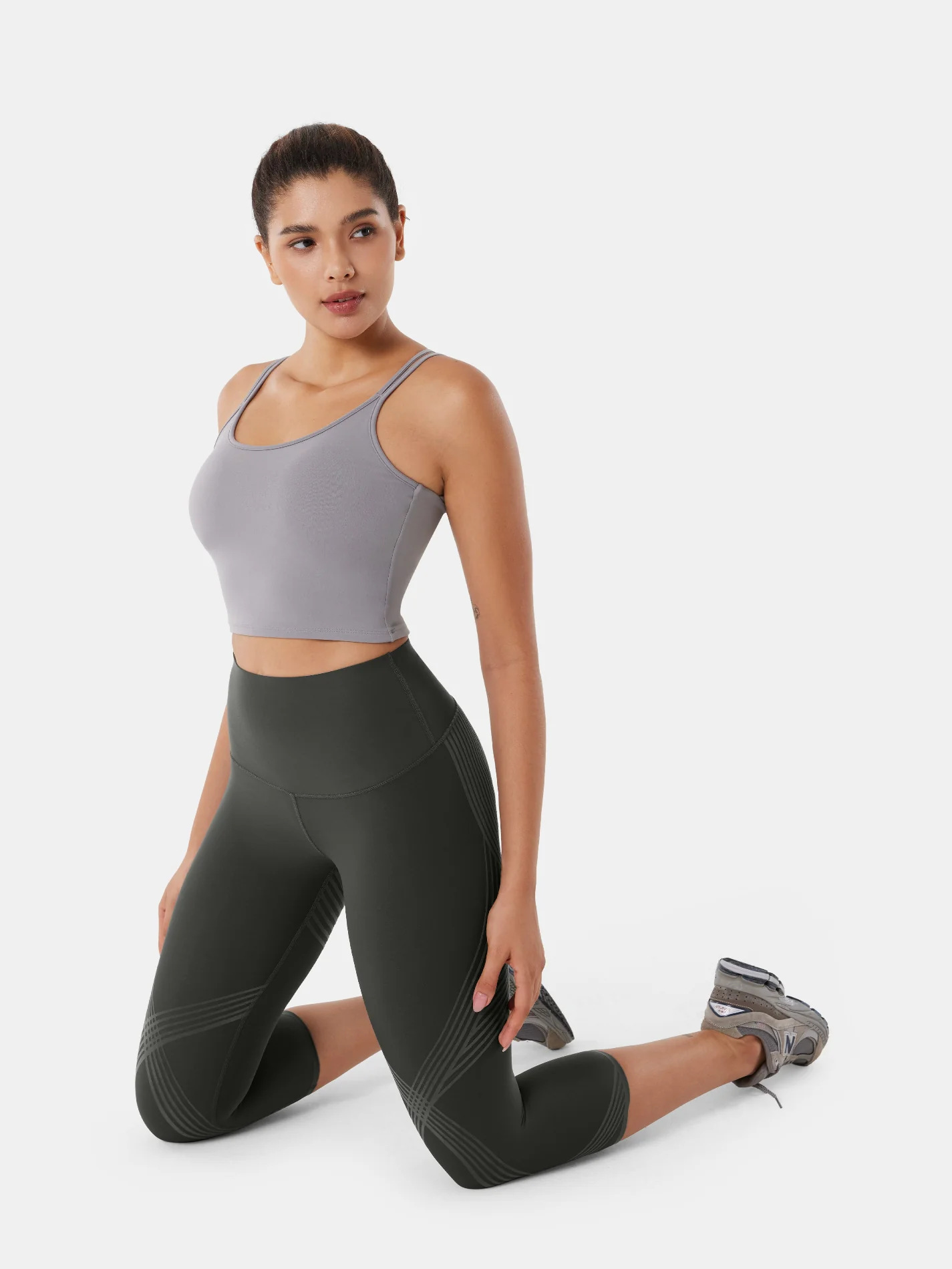 Body Sculpt Capri Leggings (Reversible Wear) - Image 18