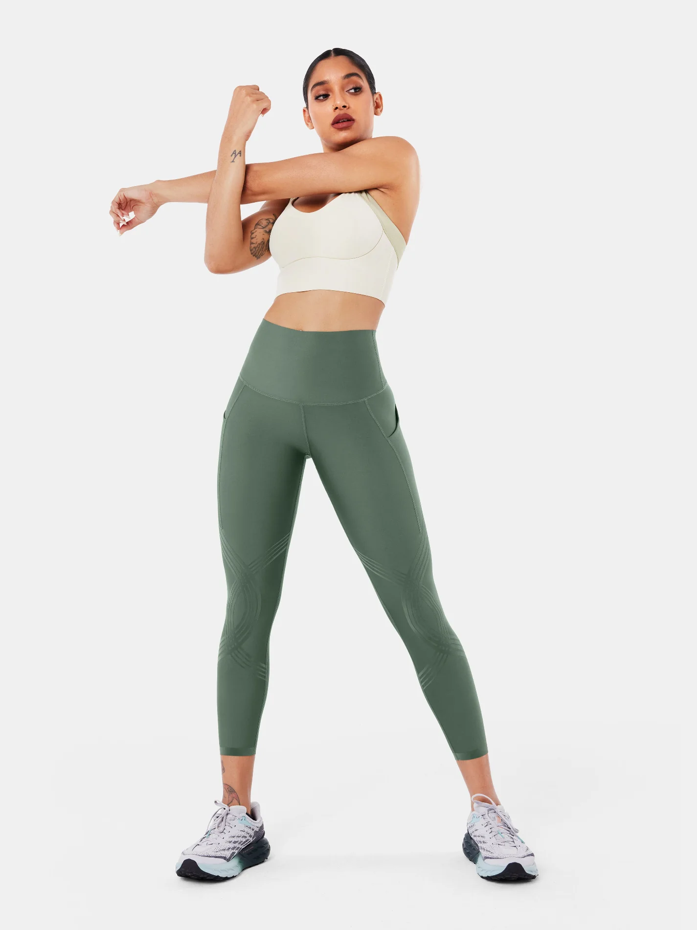 Body Sculpt Side Pocket 7/8 Leggings - Image 28