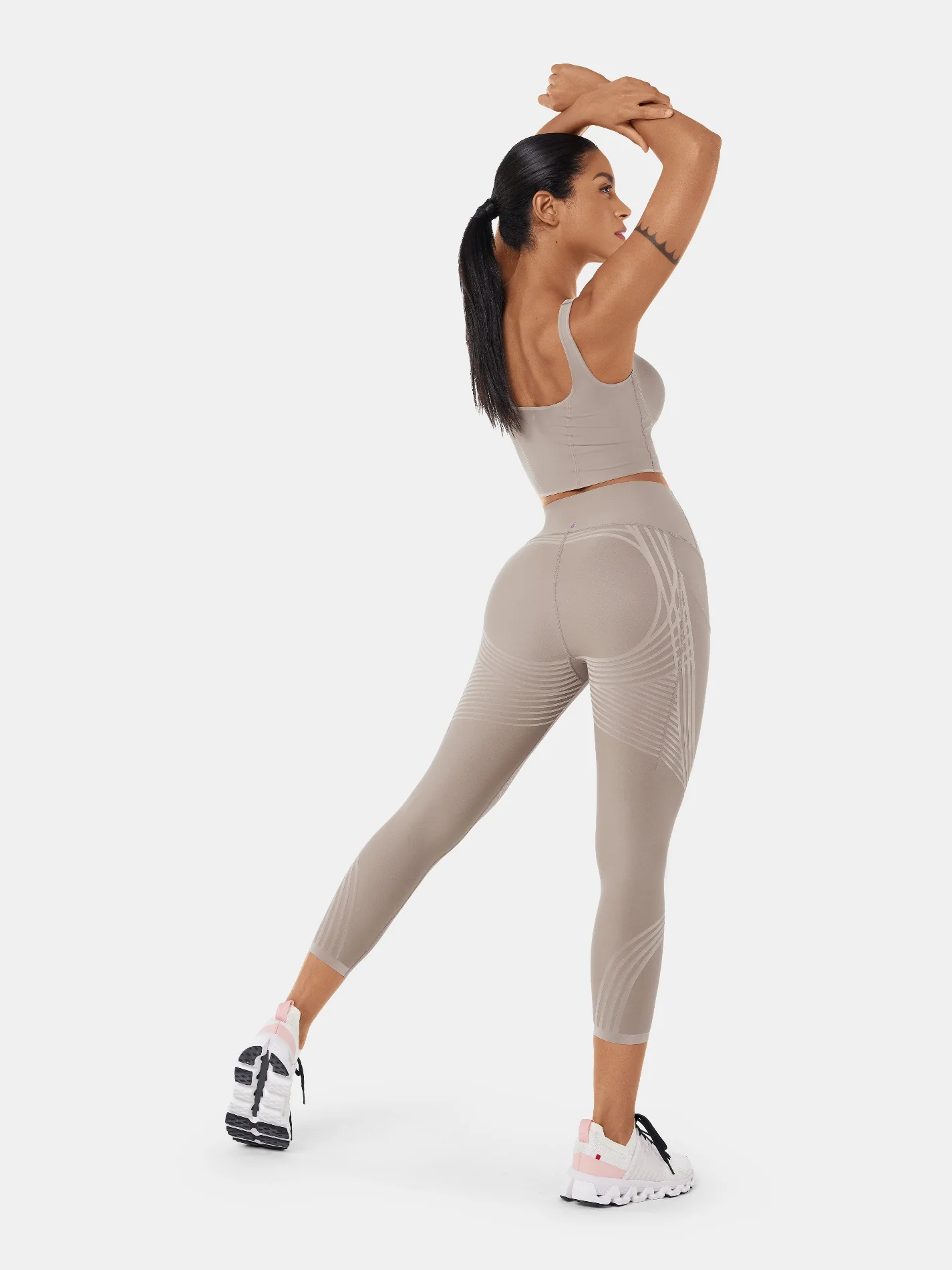 Body Sculpt Side Pocket 7/8 Leggings - Image 93