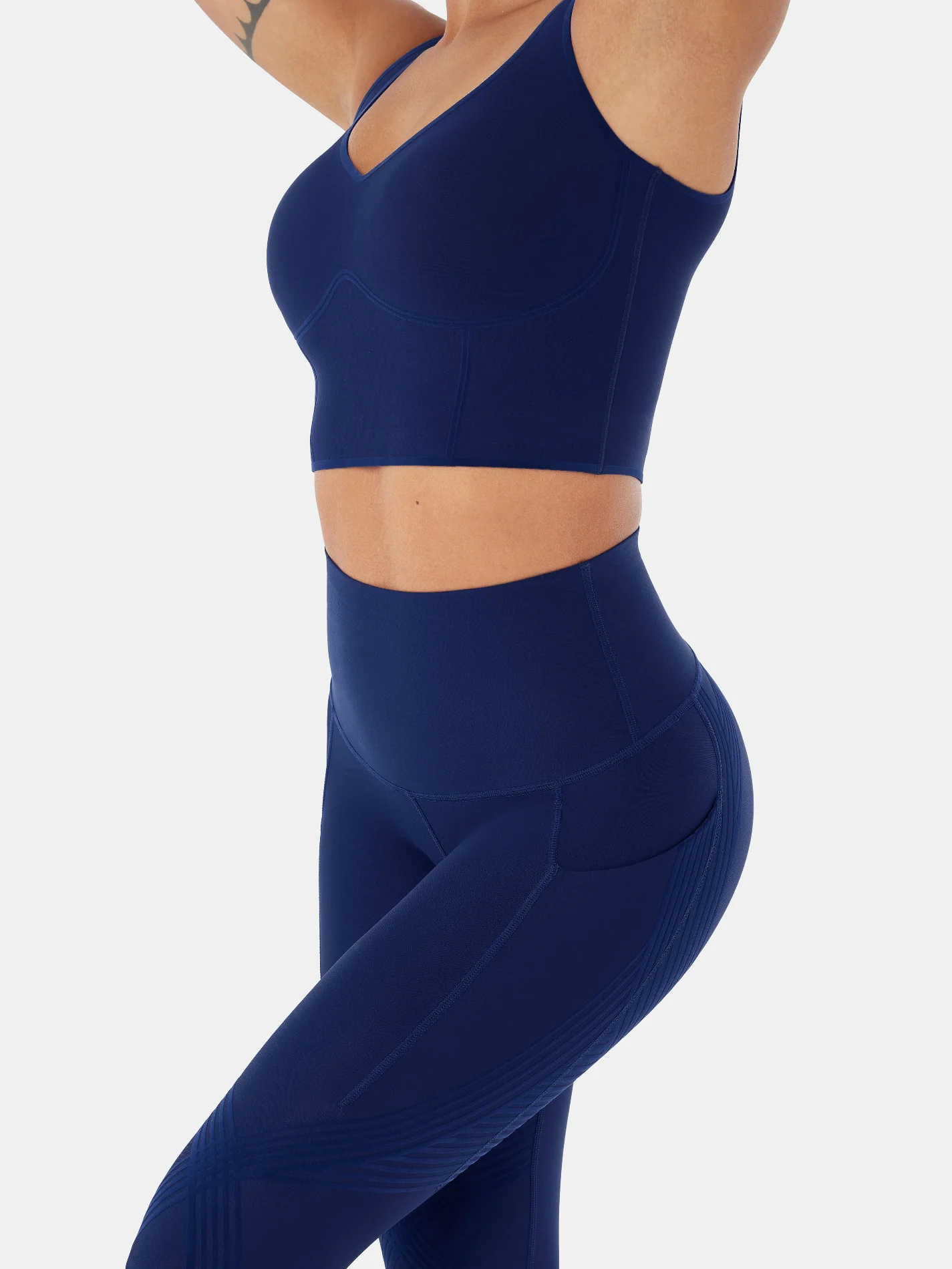 Body Sculpt Side Pocket Capri Leggings - Image 36