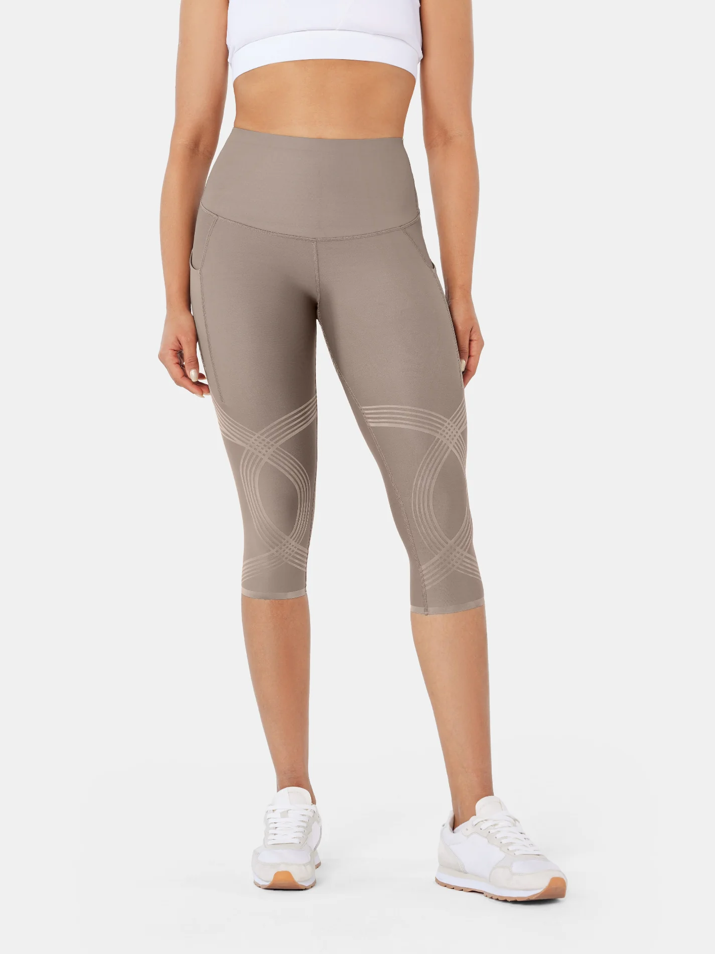 Body Sculpt Side Pocket Capri Leggings - Image 35