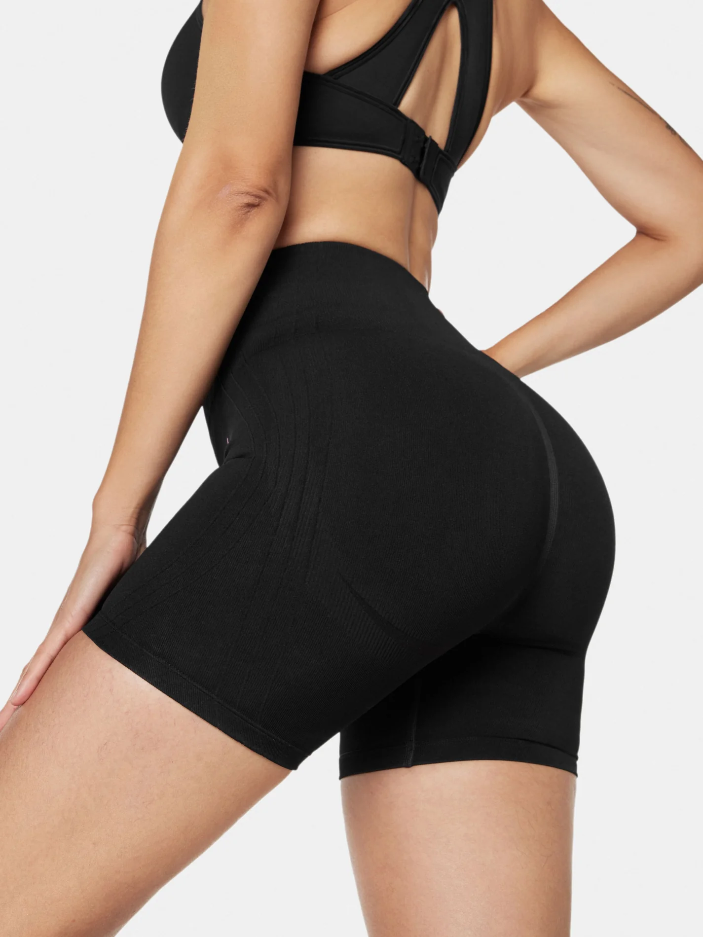 FirmFiit Seamless 8" Biker Shorts - Image 3